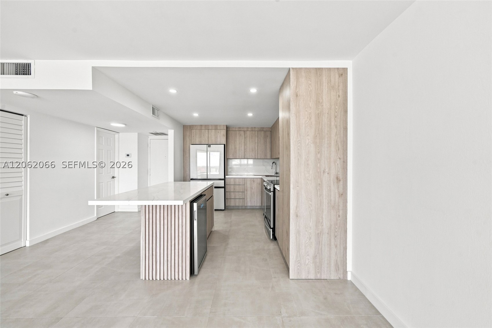 1901 Brickell Ave #B2402, Miami FL 33129