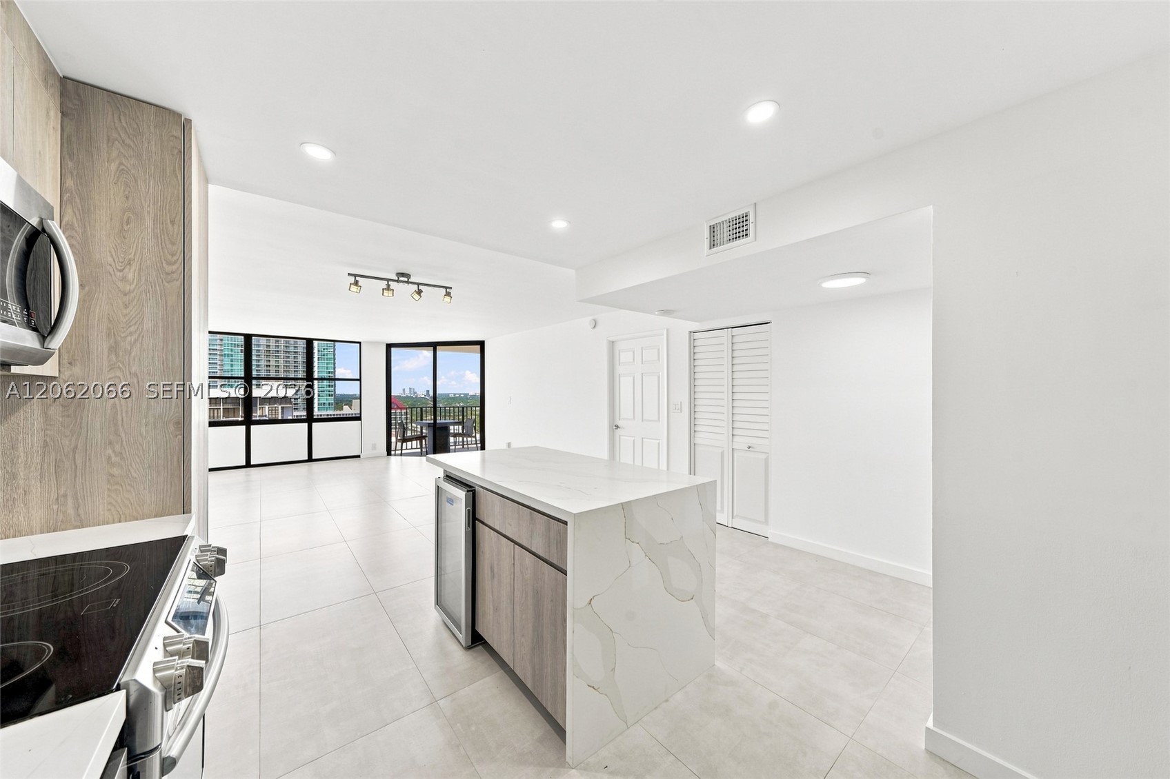 1901 Brickell Ave #B2402, Miami FL 33129