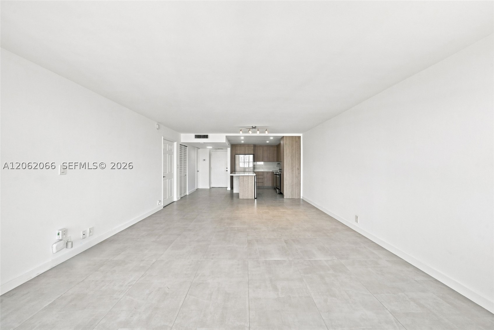1901 Brickell Ave #B2402, Miami FL 33129