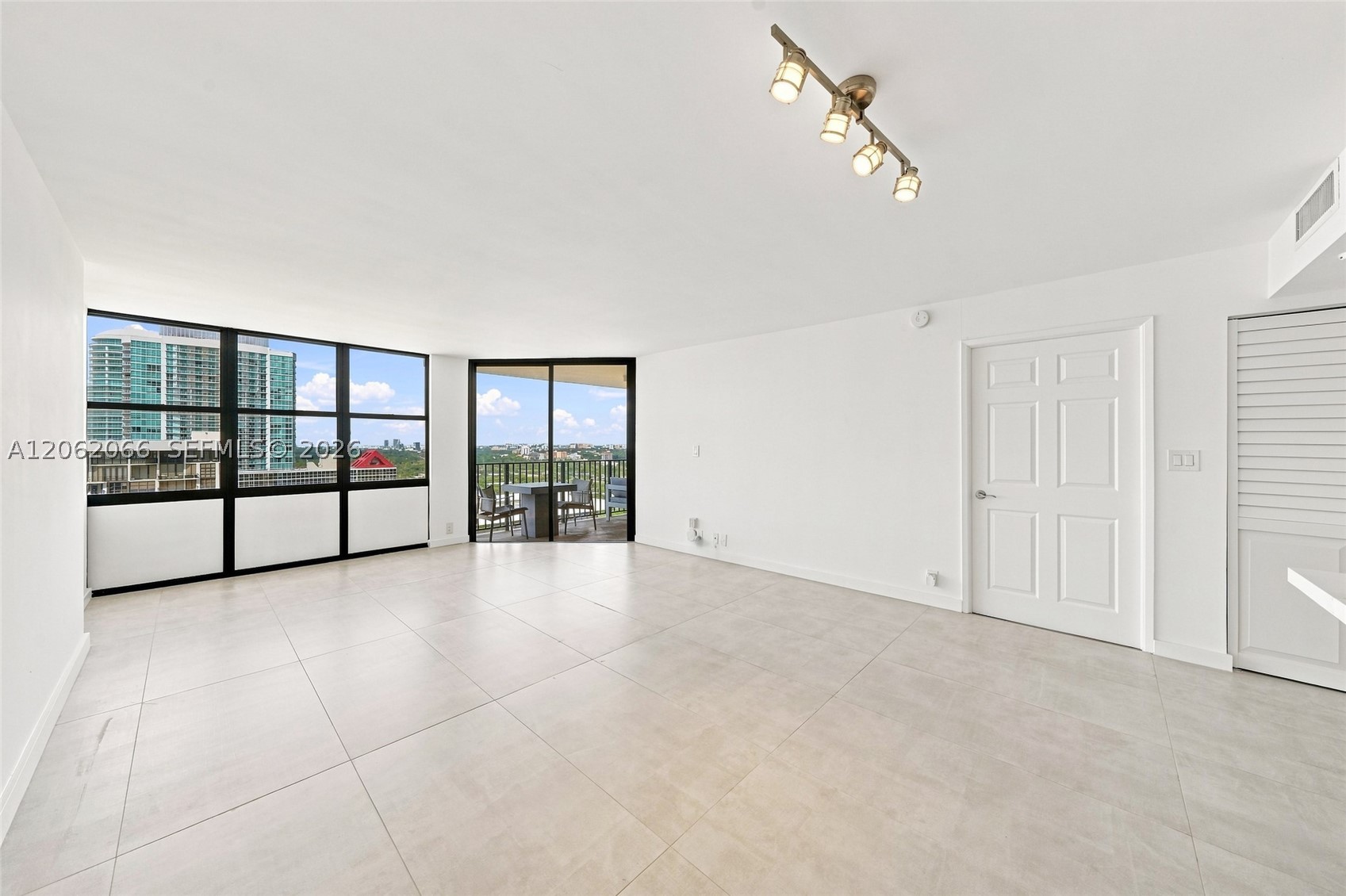 1901 Brickell Ave #B2402, Miami FL 33129