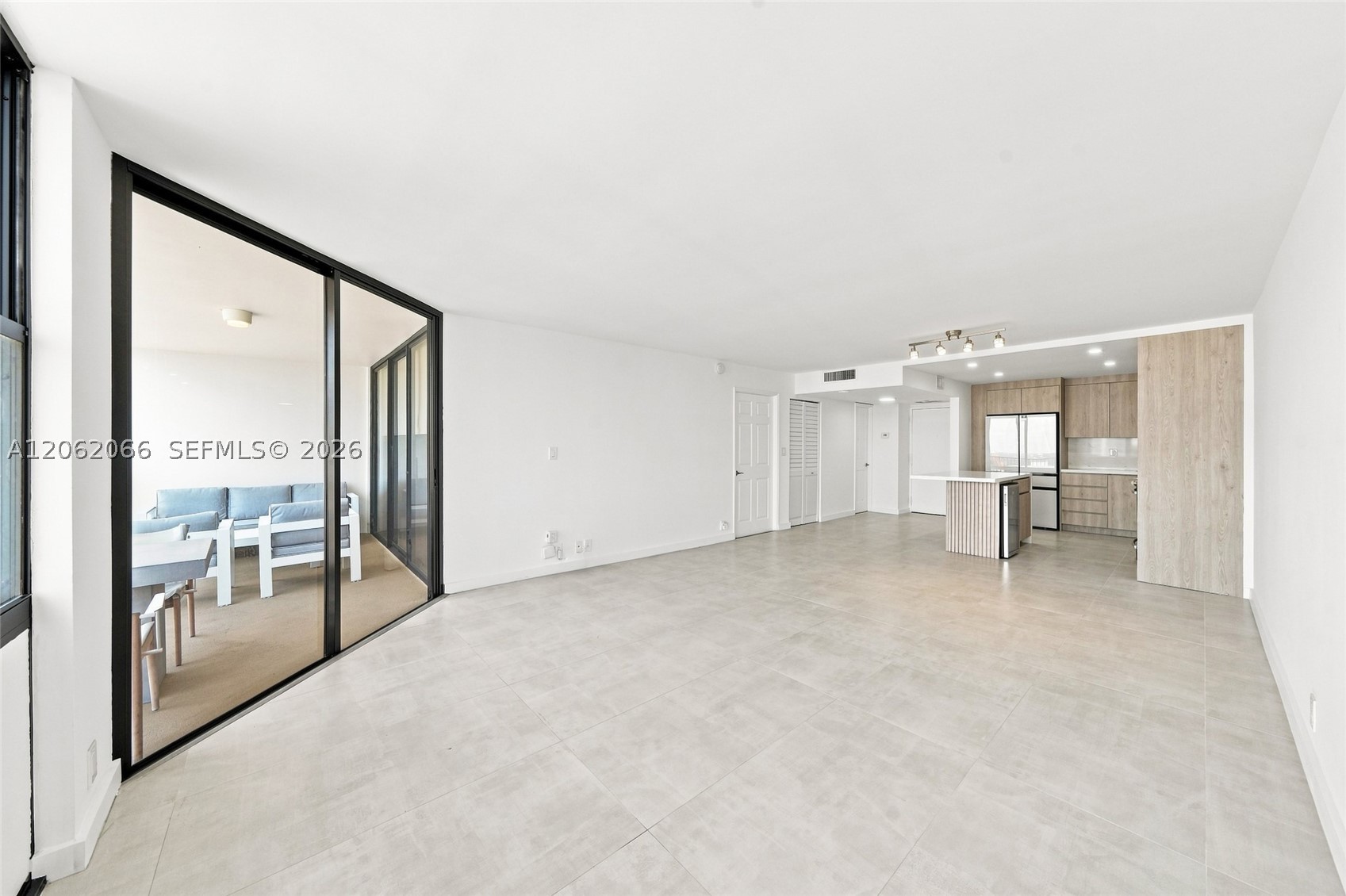 1901 Brickell Ave #B2402, Miami FL 33129