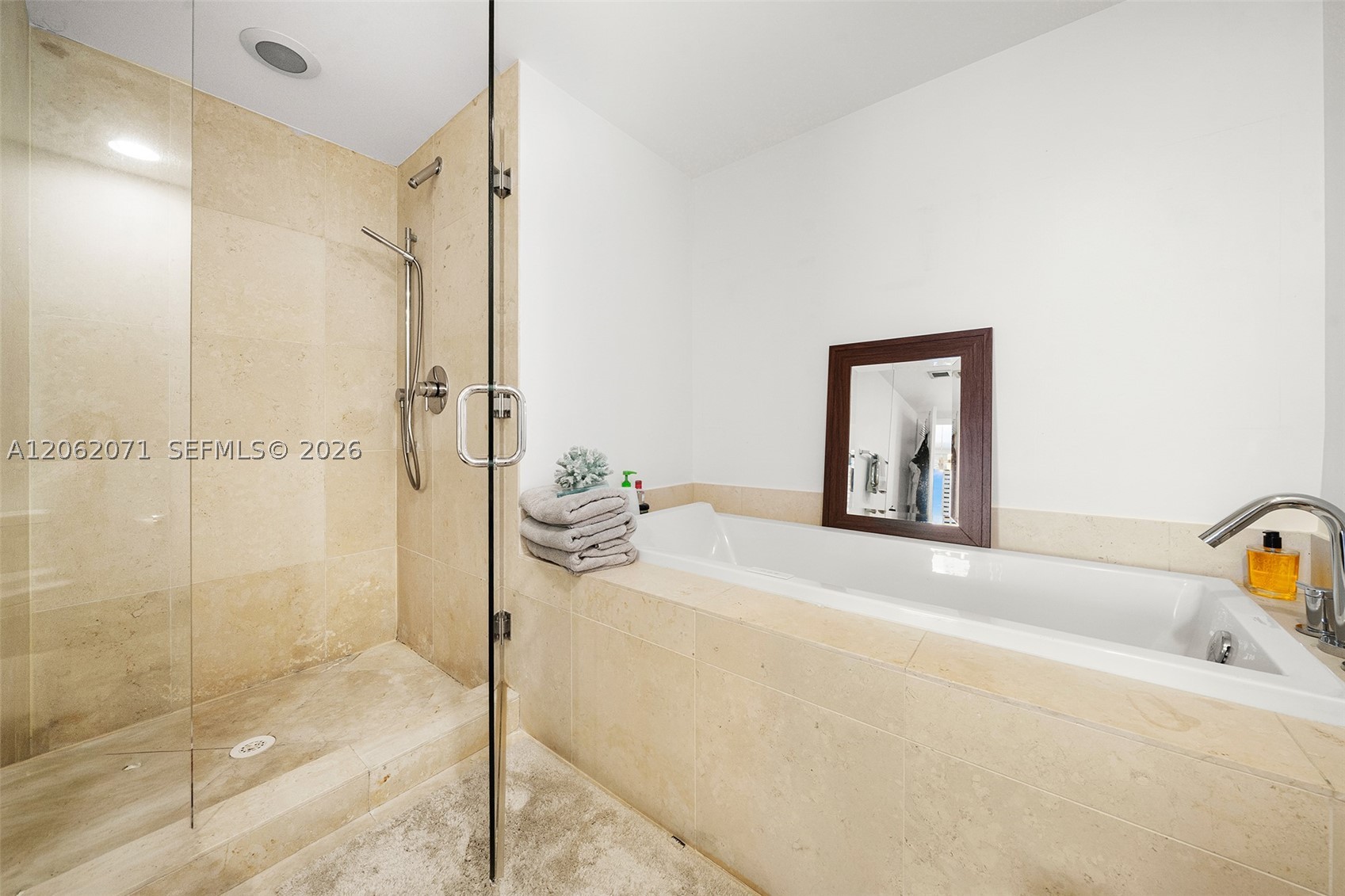 495 Brickell Ave #1802, Miami FL 33131