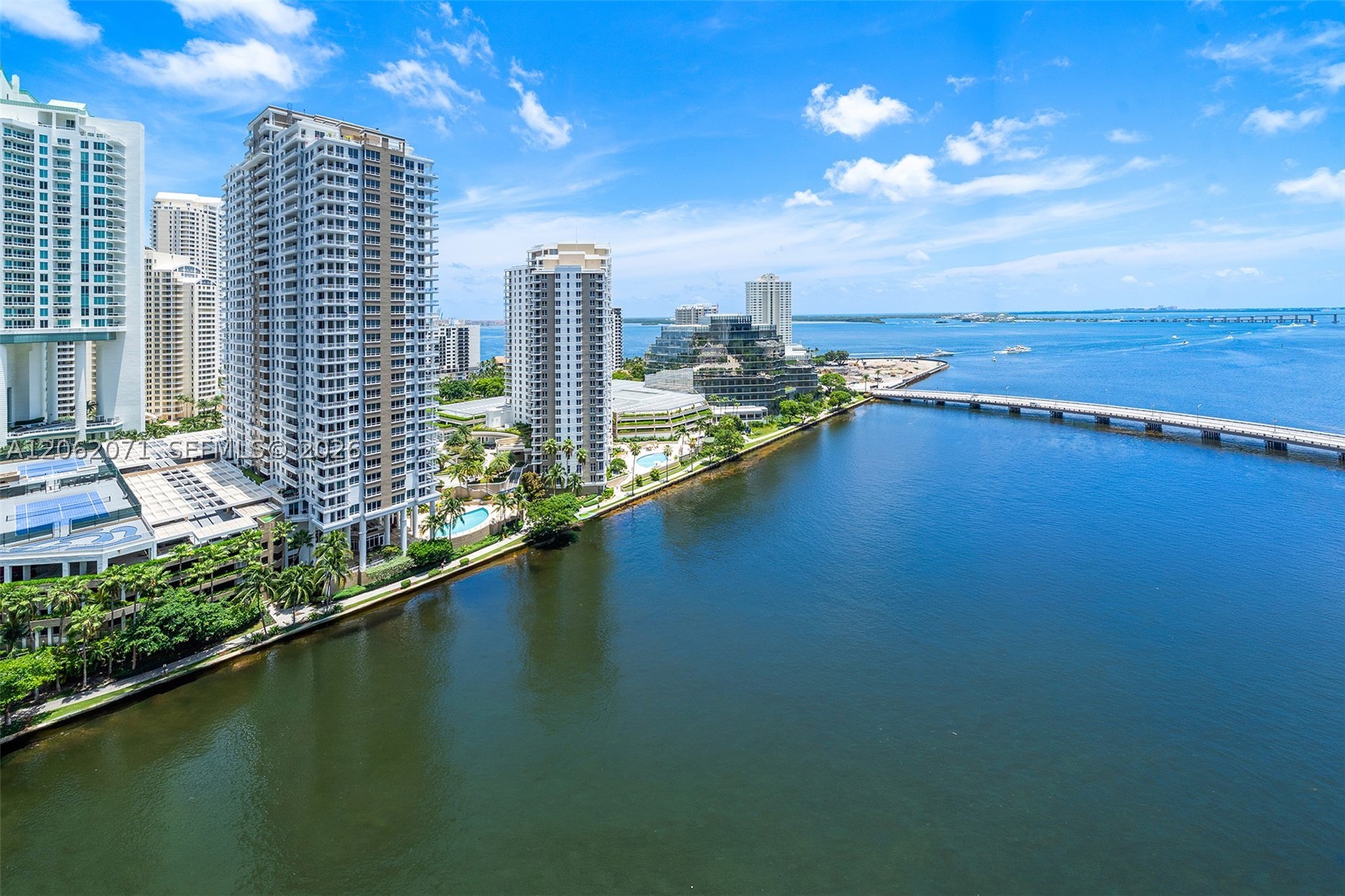 495 Brickell Ave #1802, Miami FL 33131