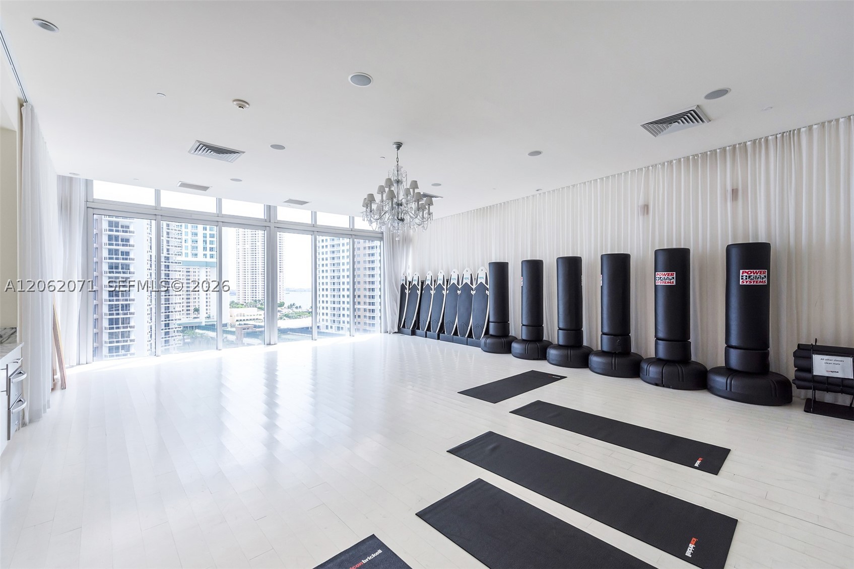 495 Brickell Ave #1802, Miami FL 33131