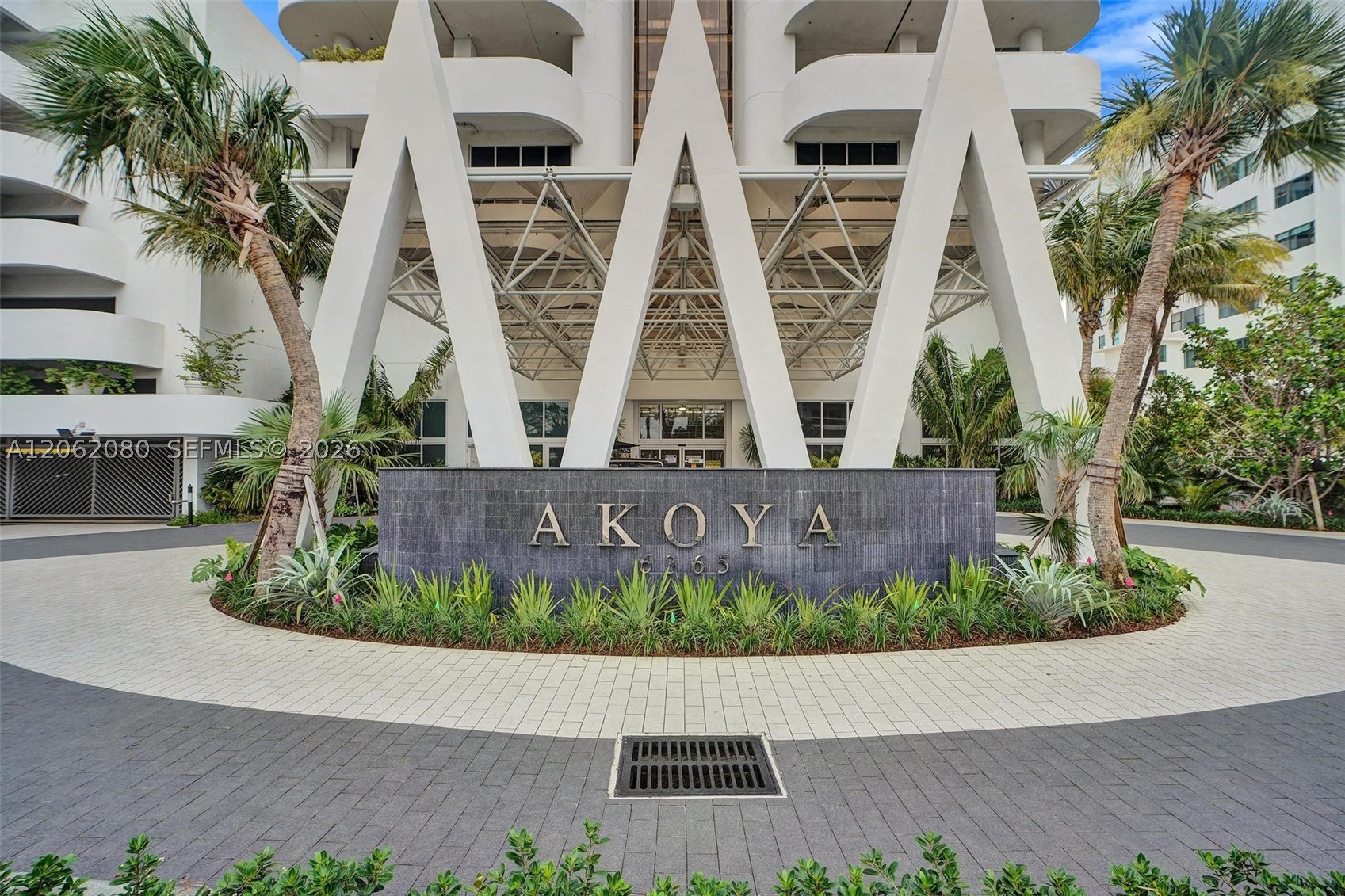 6365 Collins Ave #3002, Miami Beach FL 33141
