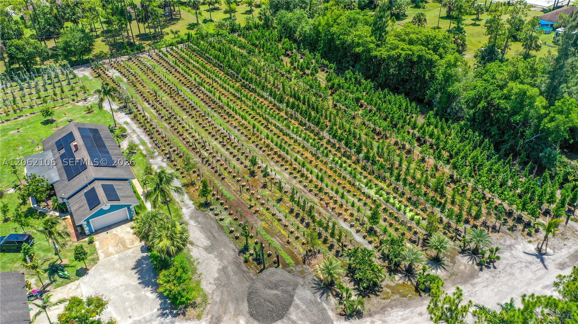 2587 E Rd, Loxahatchee FL 33470