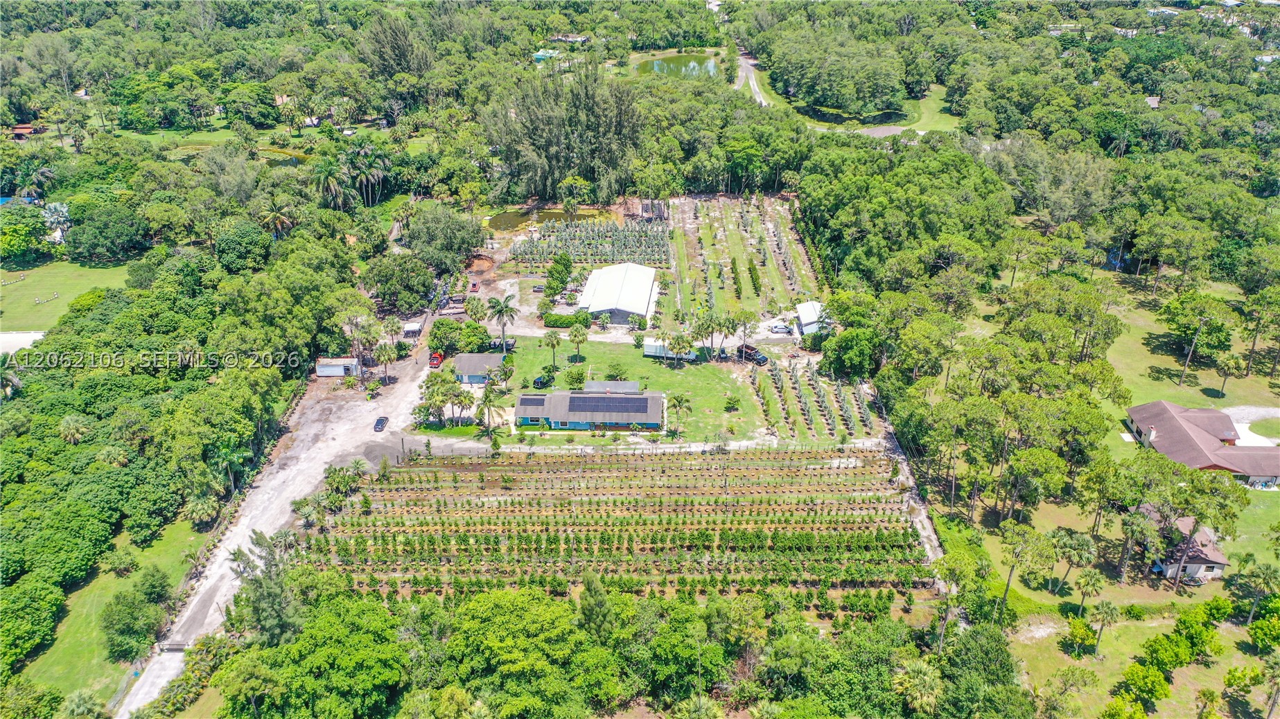 2587 E Rd, Loxahatchee FL 33470