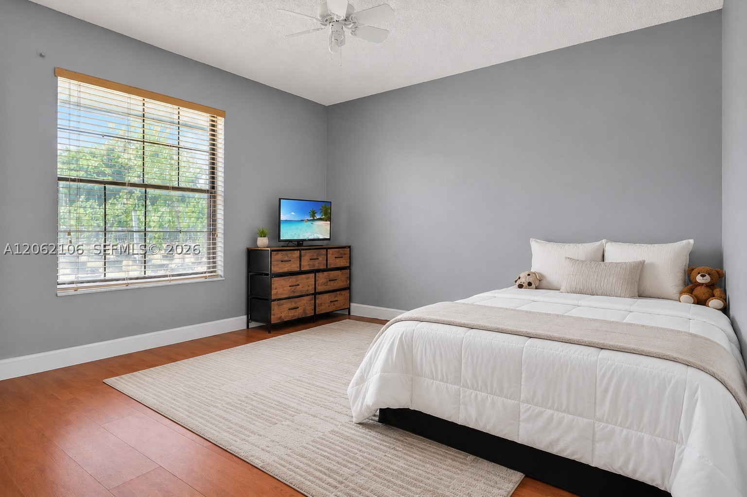 2587 E Rd, Loxahatchee FL 33470