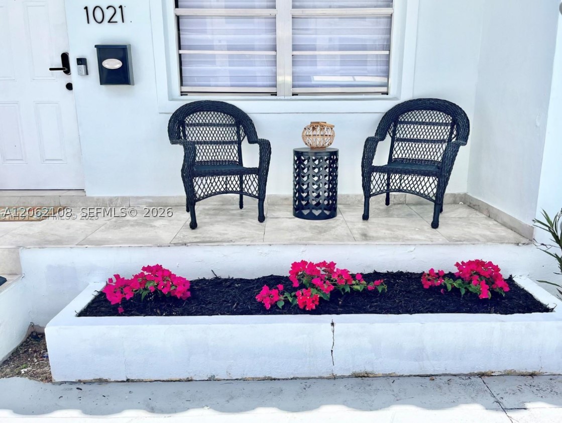 1021 NW 37th Ave, Miami FL 33125