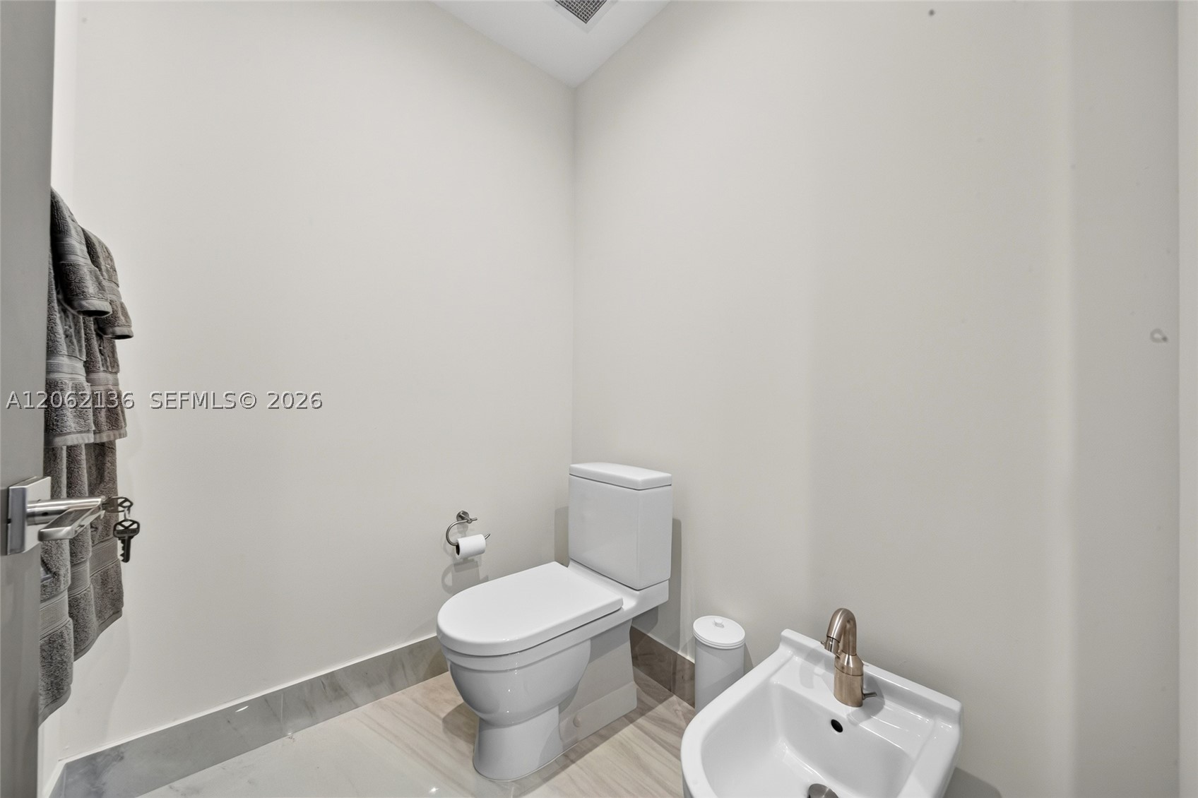 1100 Biscayne Blvd #5502, Miami FL 33132
