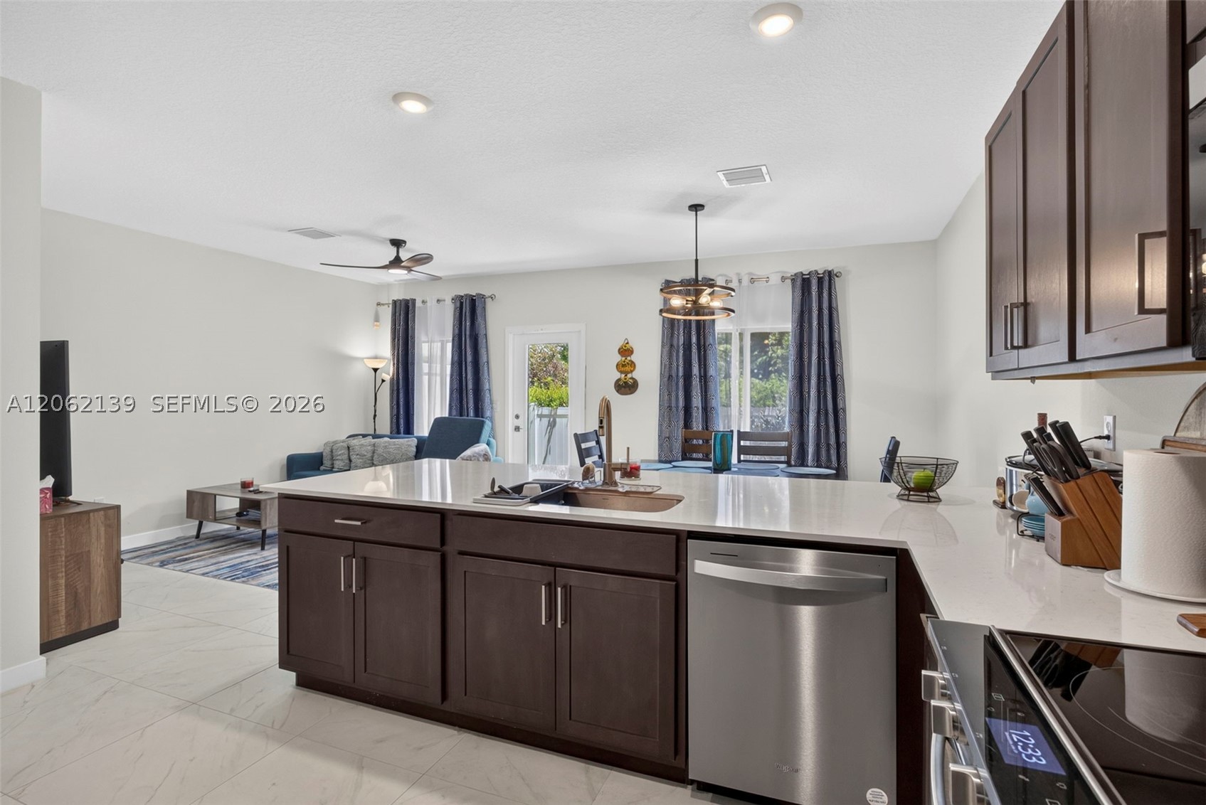 6015 Coralberry St, Haverhill FL 33415