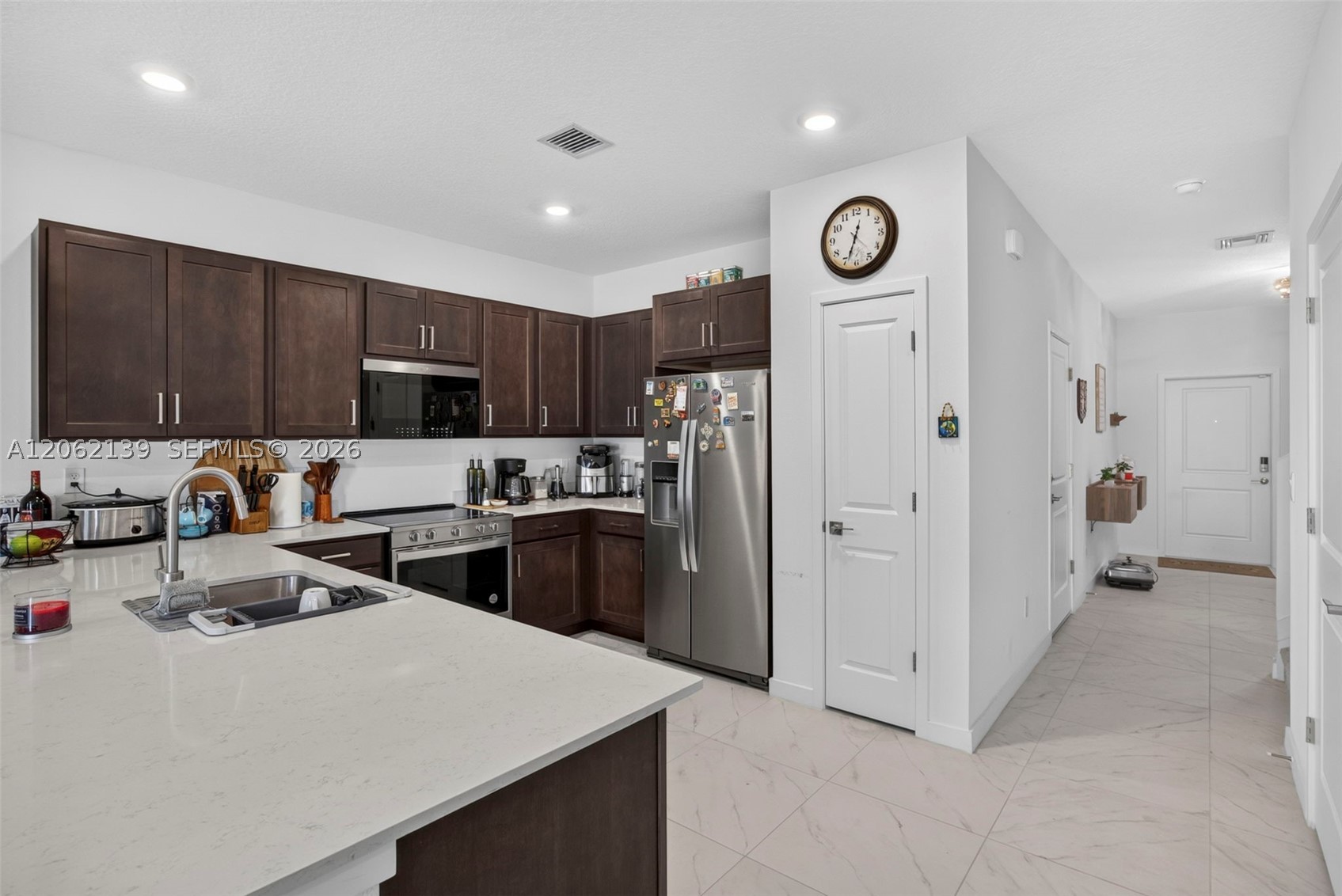6015 Coralberry St, Haverhill FL 33415