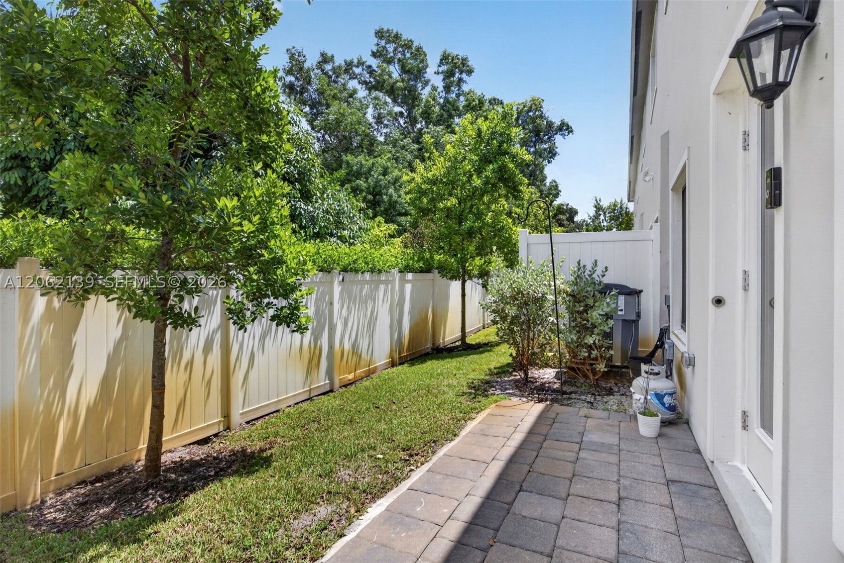 6015 Coralberry St, Haverhill FL 33415