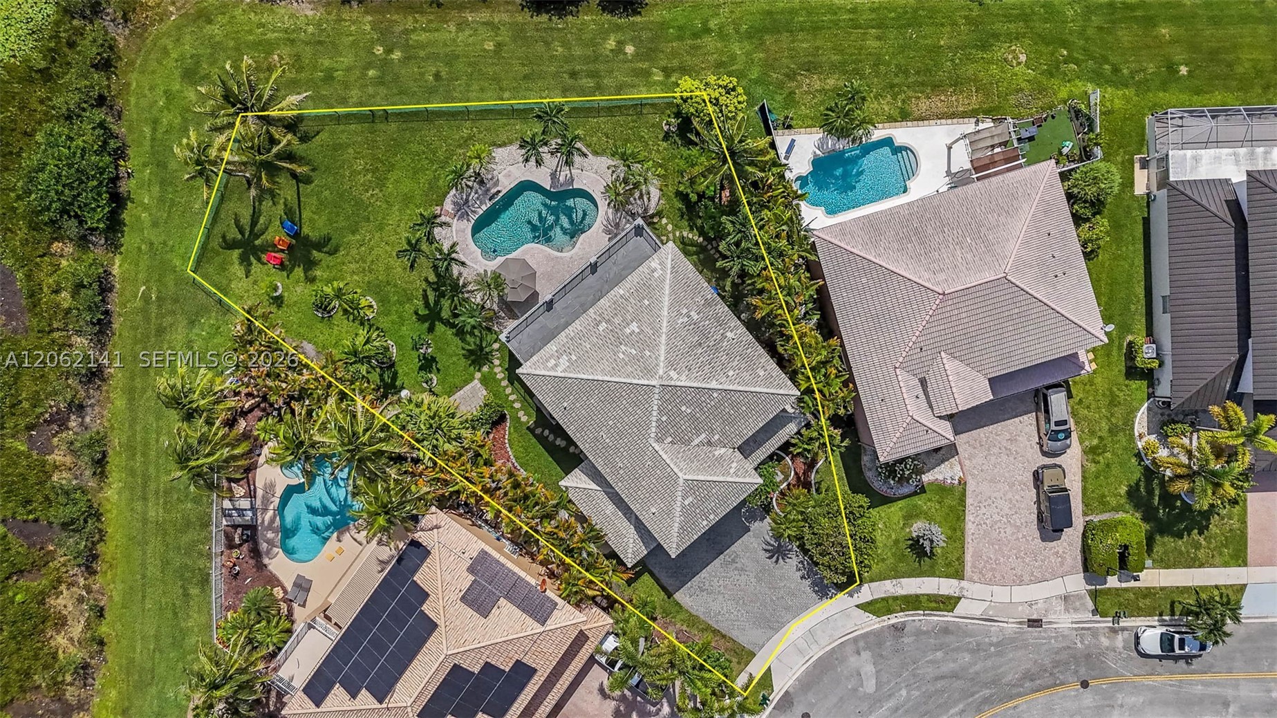 694 SW 168th Way, Pembroke Pines FL 33027