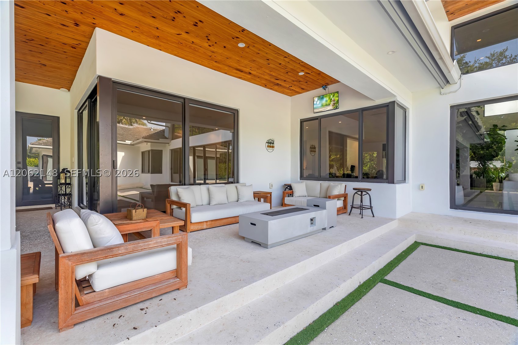 7830 SW 117th St, Pinecrest FL 33156