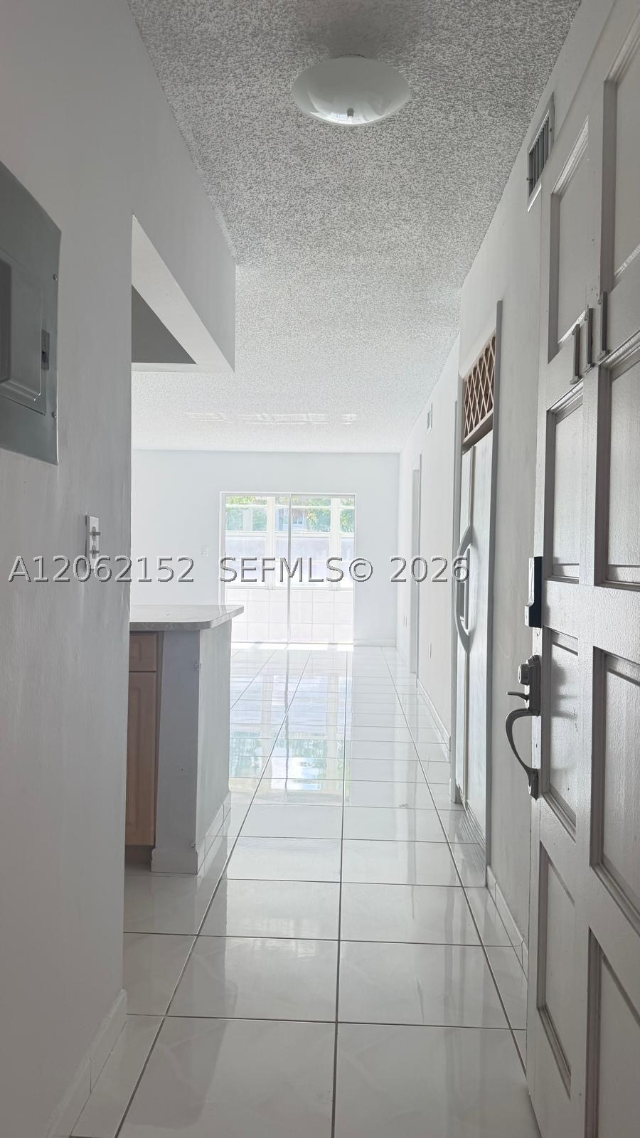 120 Royal Palm Rd #111, Hialeah Gardens FL 33016