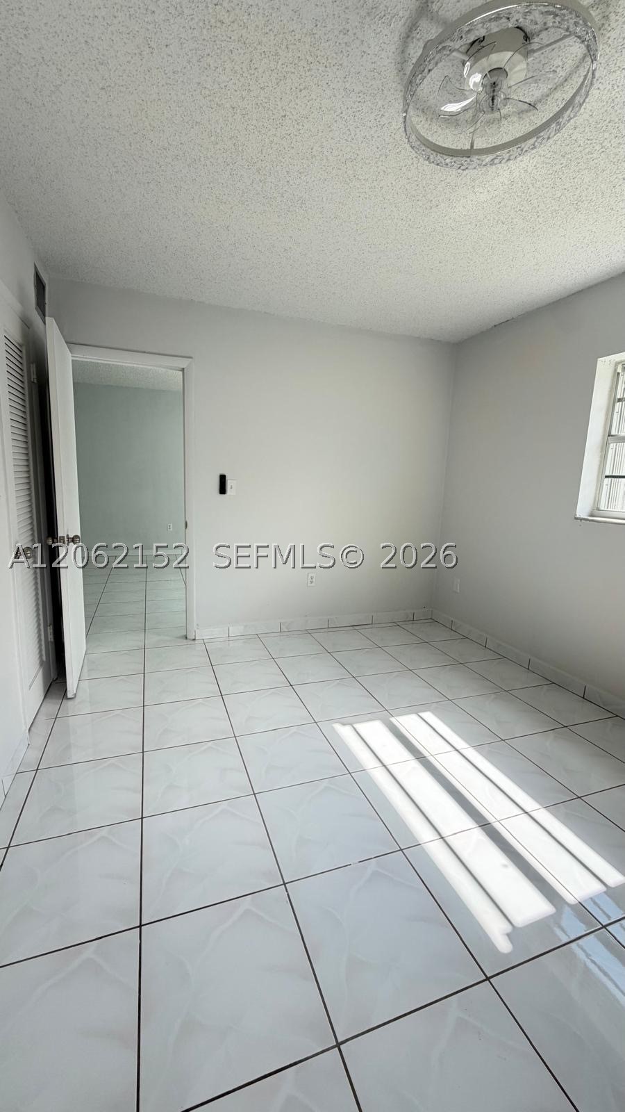 120 Royal Palm Rd #111, Hialeah Gardens FL 33016