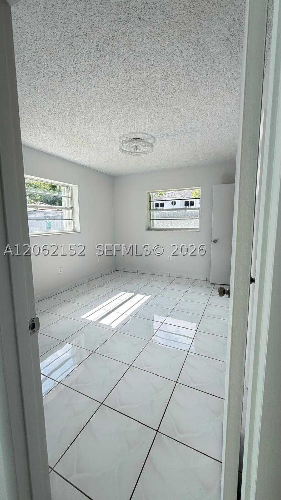 120 Royal Palm Rd #111, Hialeah Gardens FL 33016