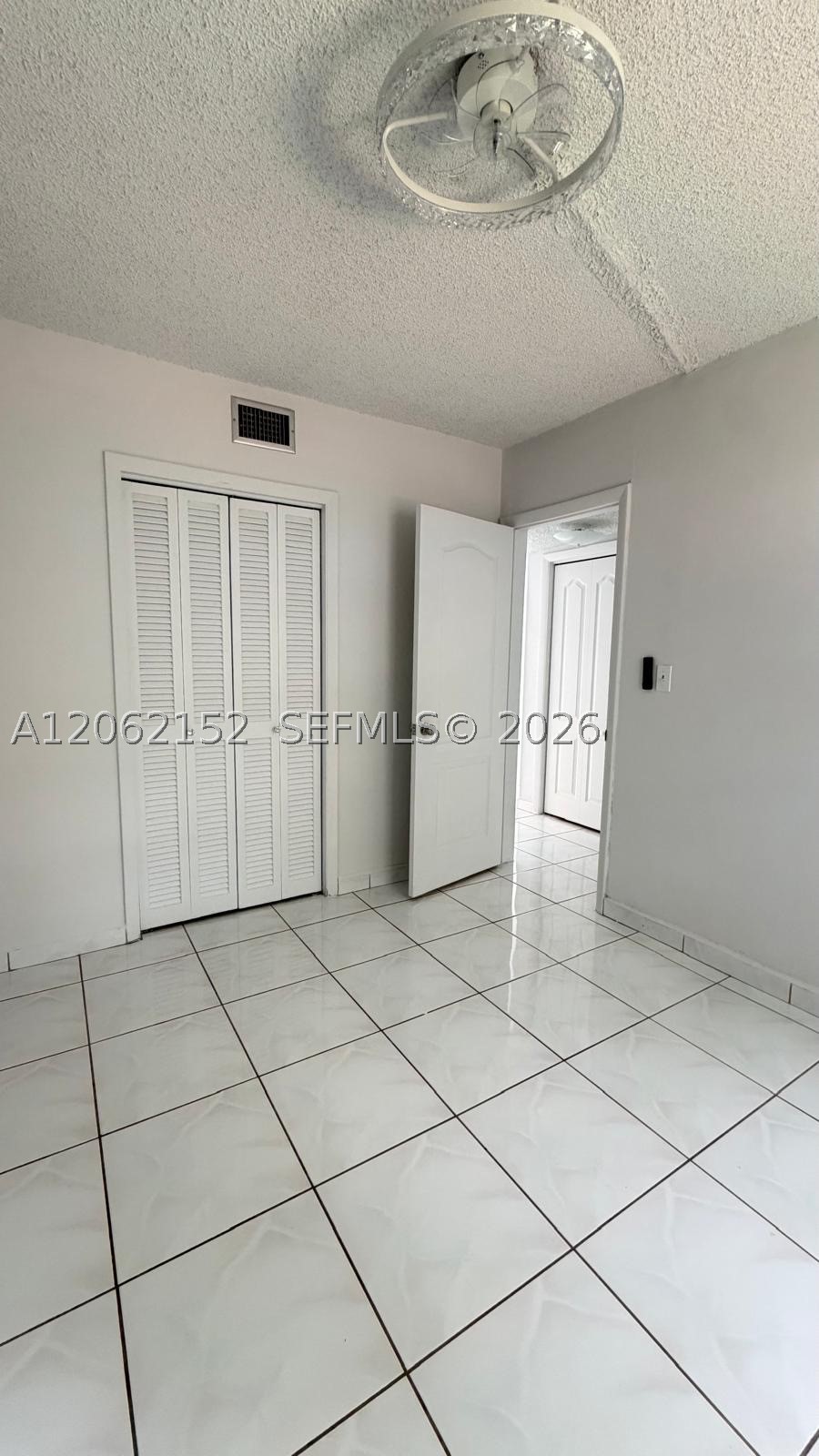 120 Royal Palm Rd #111, Hialeah Gardens FL 33016