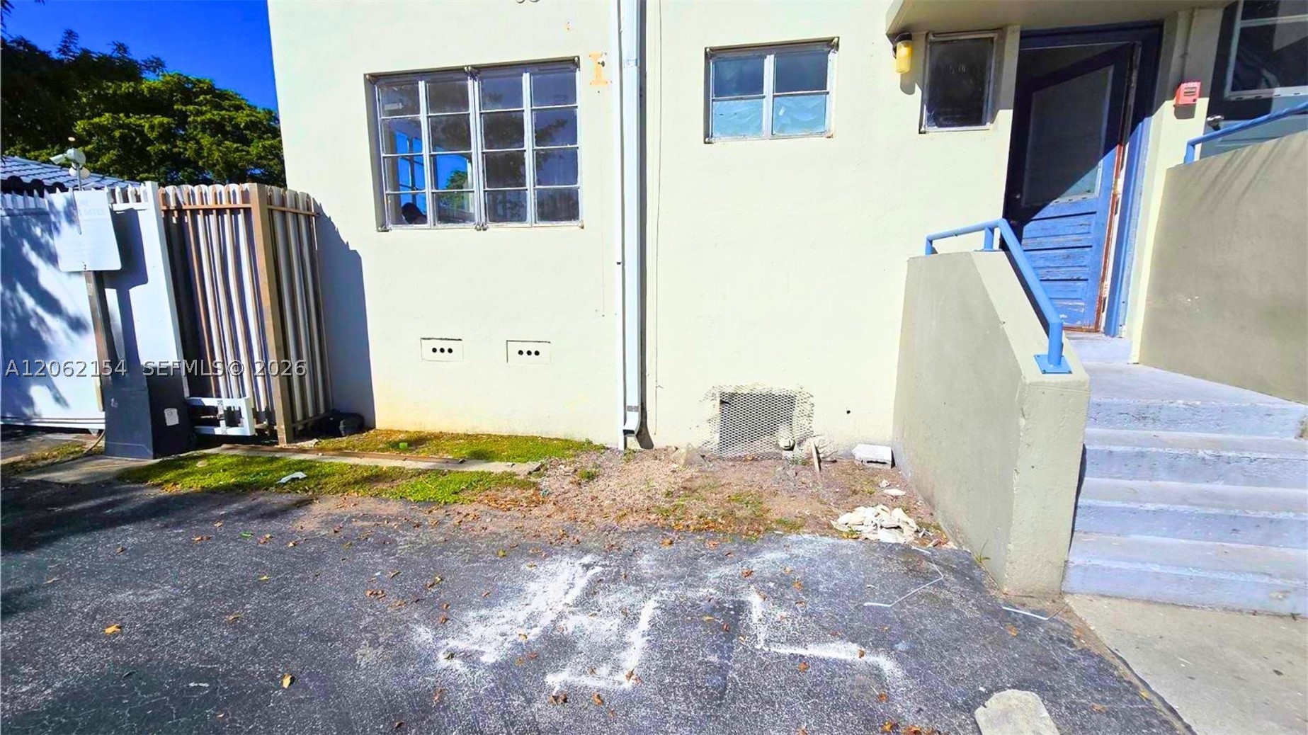 660 84th St #39, Miami Beach FL 33141
