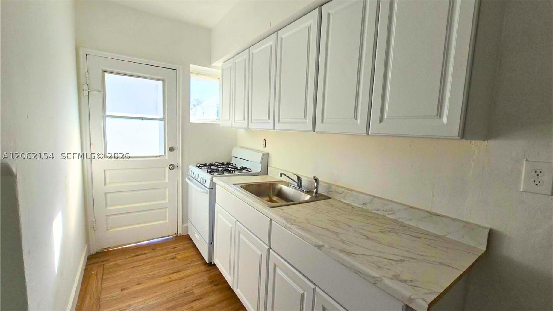660 84th St #39, Miami Beach FL 33141