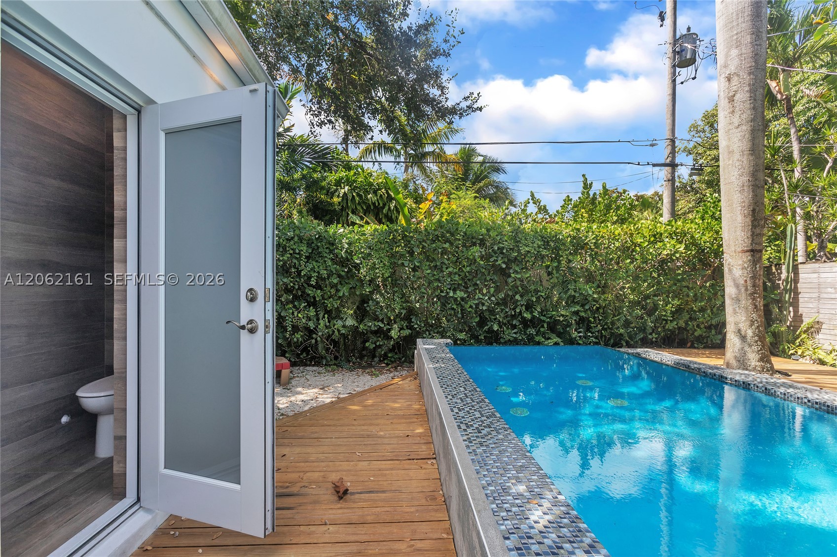 776 NE 74th St, Miami FL 33138