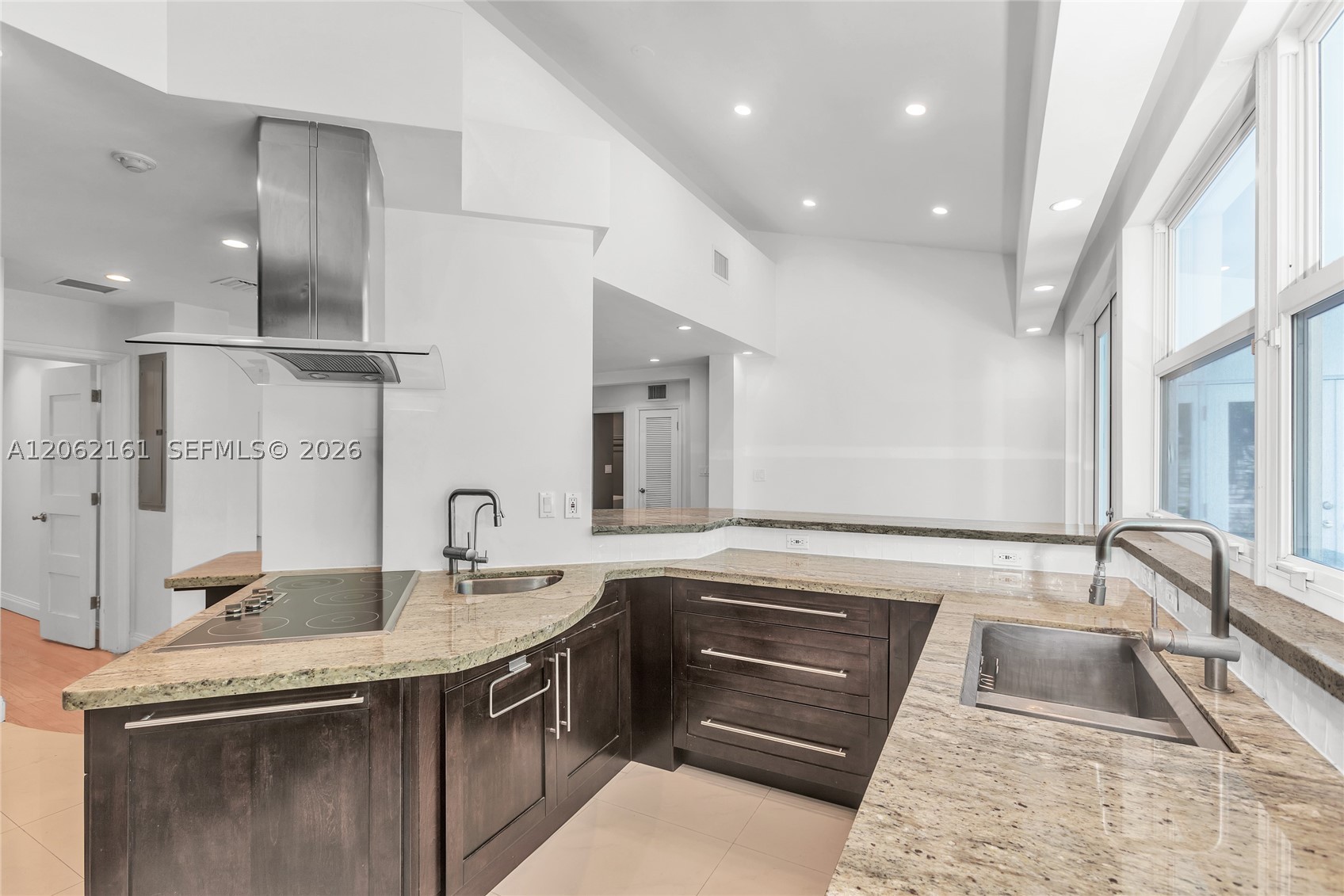 776 NE 74th St, Miami FL 33138