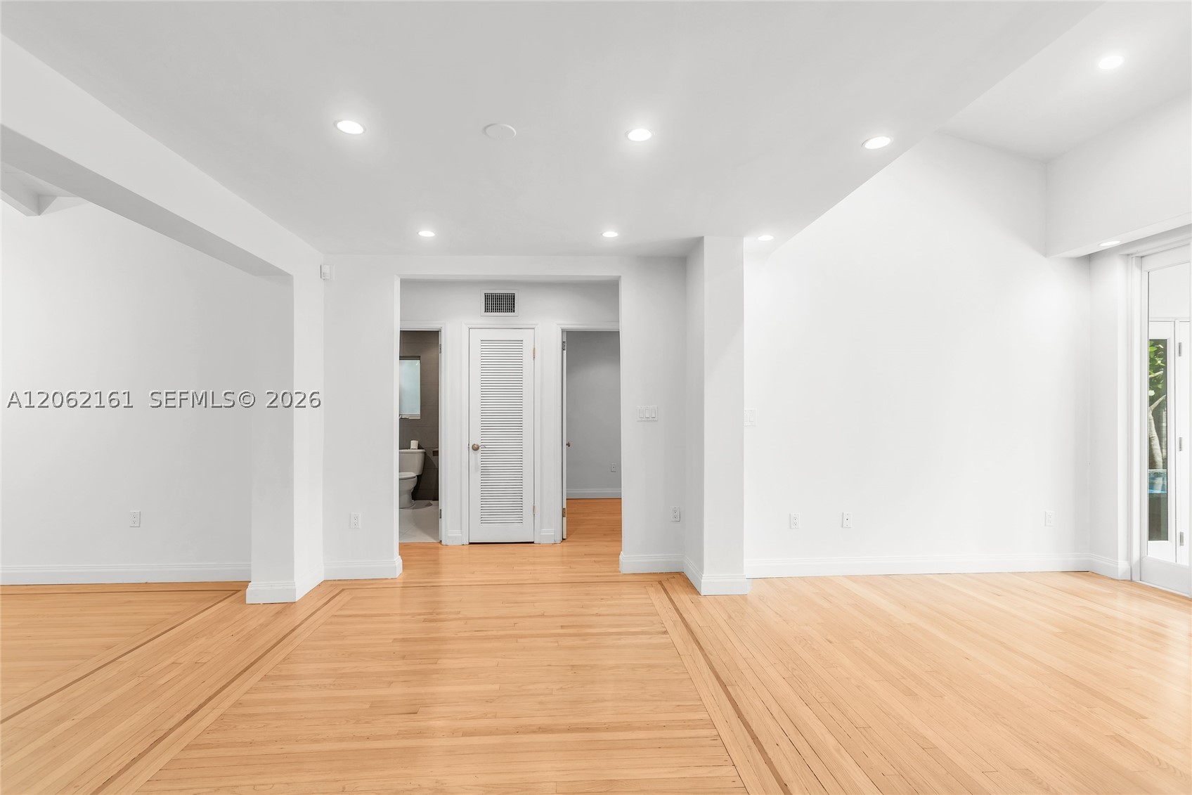 776 NE 74th St, Miami FL 33138