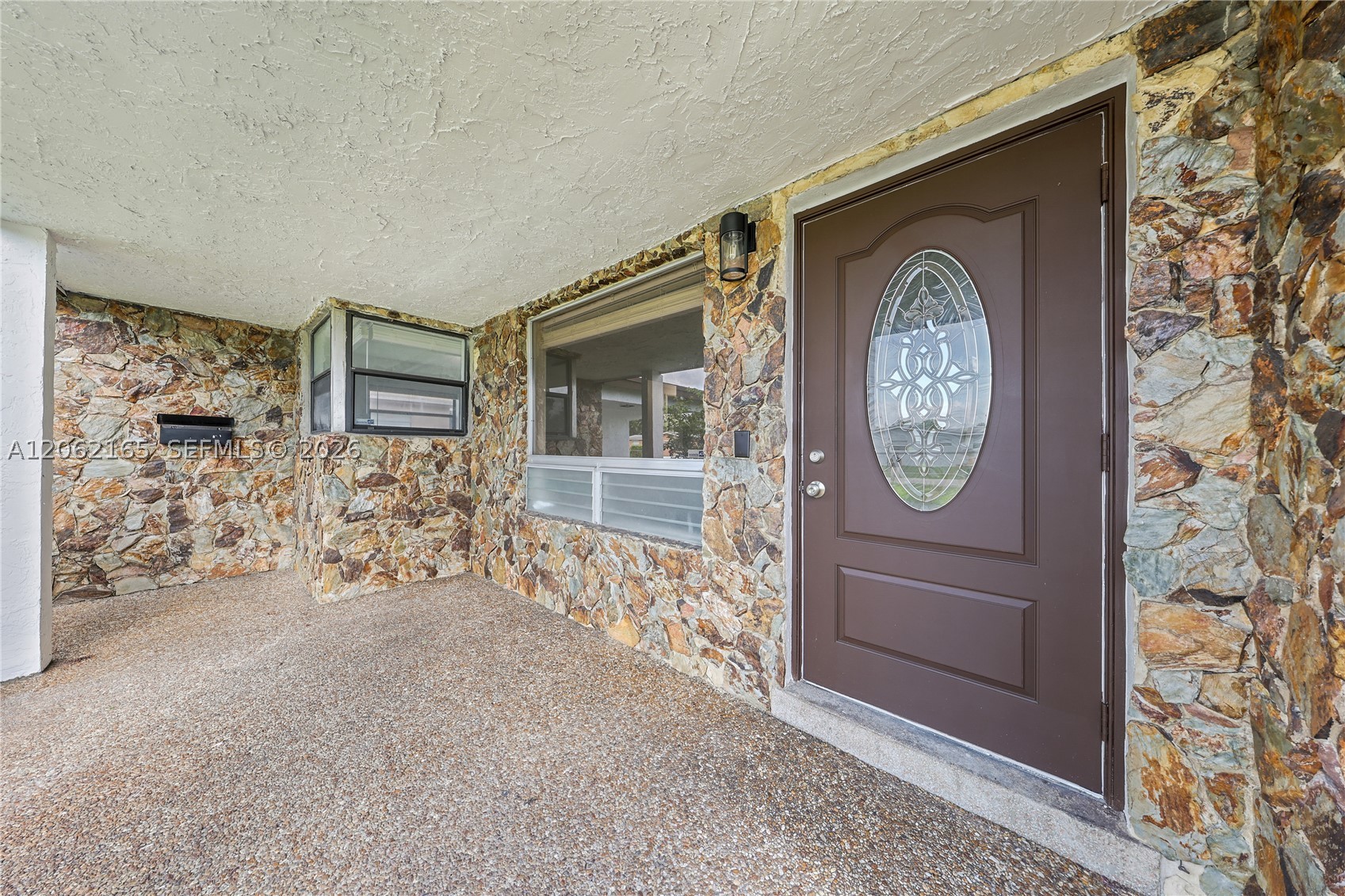 820 NW 38th Ave, Lauderhill FL 33311