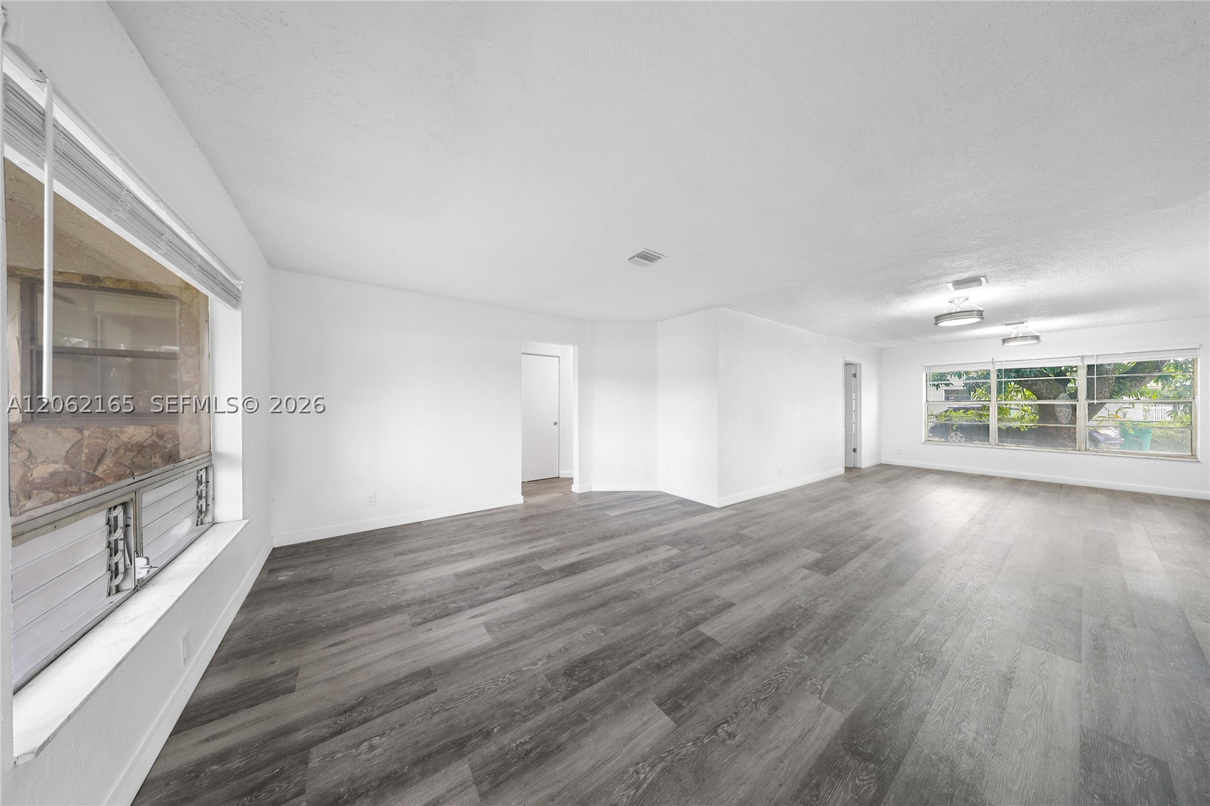 820 NW 38th Ave, Lauderhill FL 33311