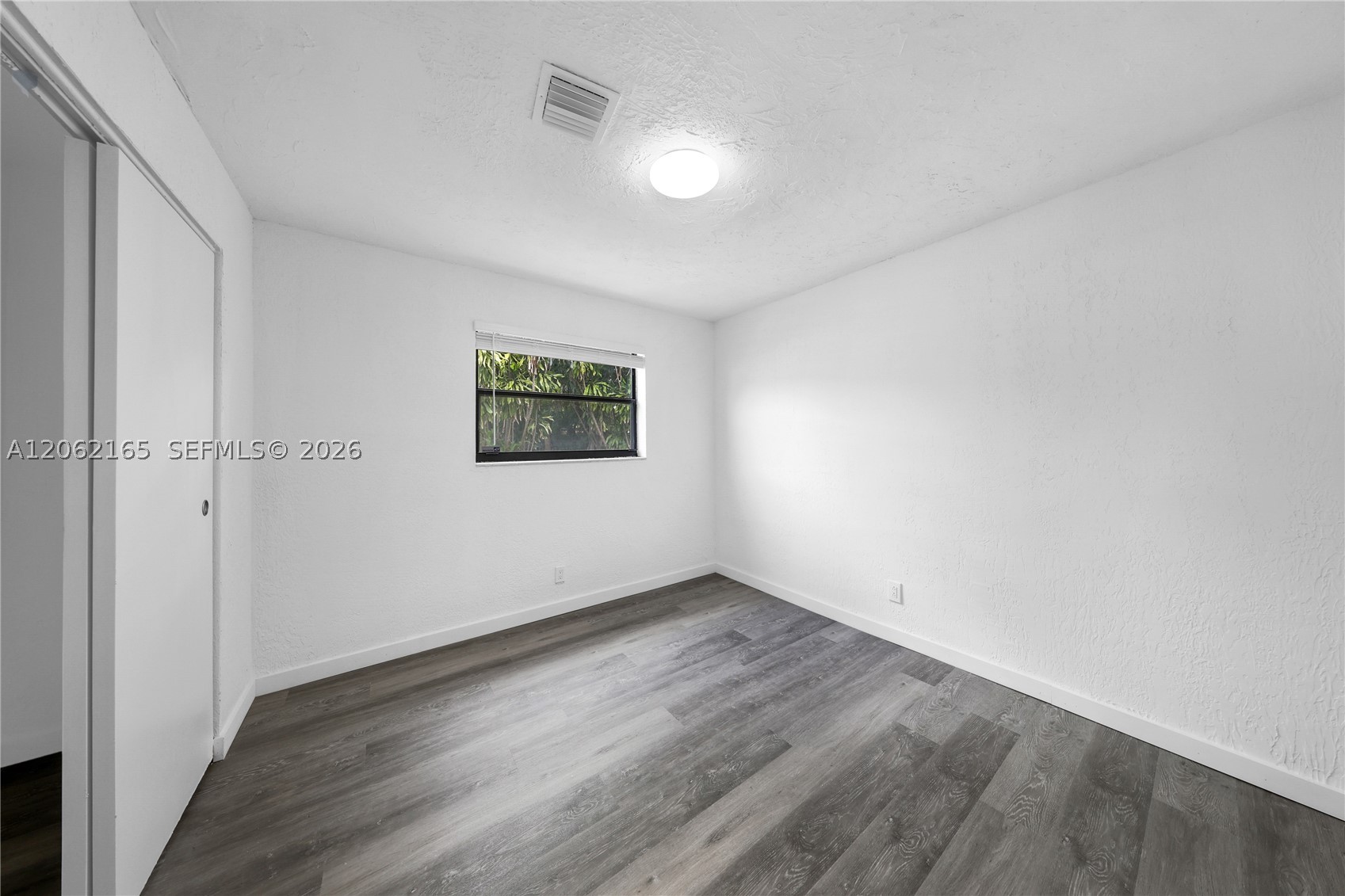 820 NW 38th Ave, Lauderhill FL 33311