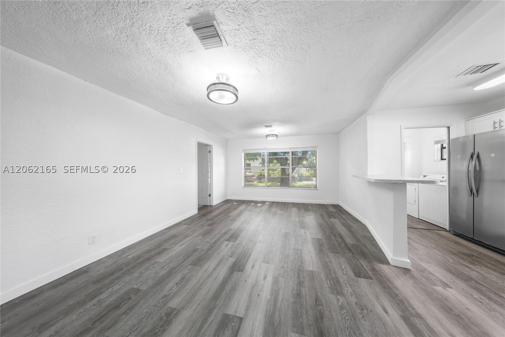 820 NW 38th Ave, Lauderhill FL 33311