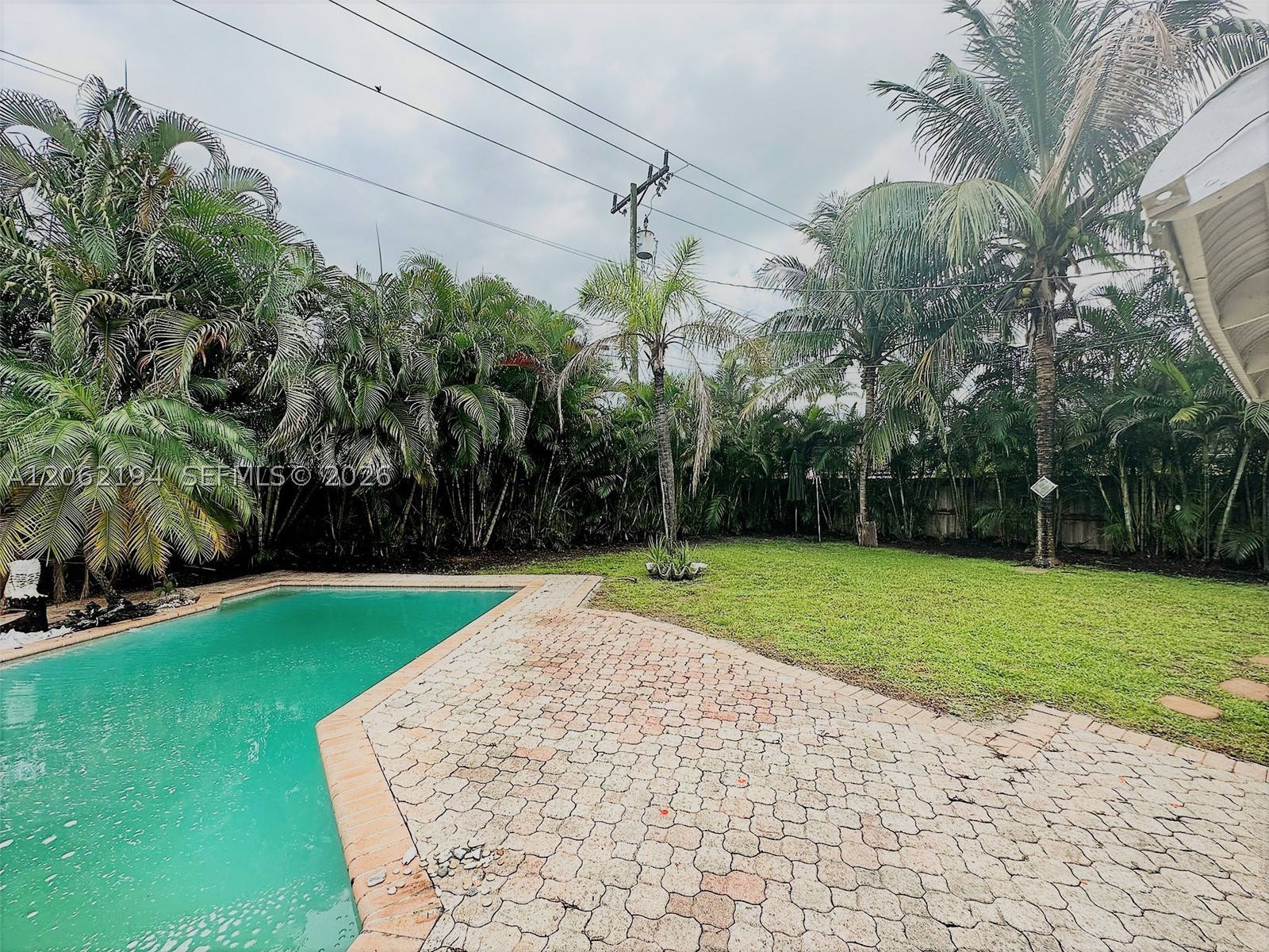 810 NW 8th Ave, Dania Beach FL 33004
