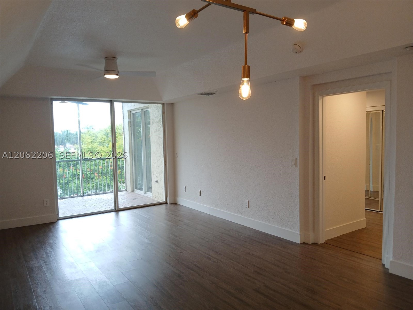 10770 NW 66th St #412, Doral FL 33178