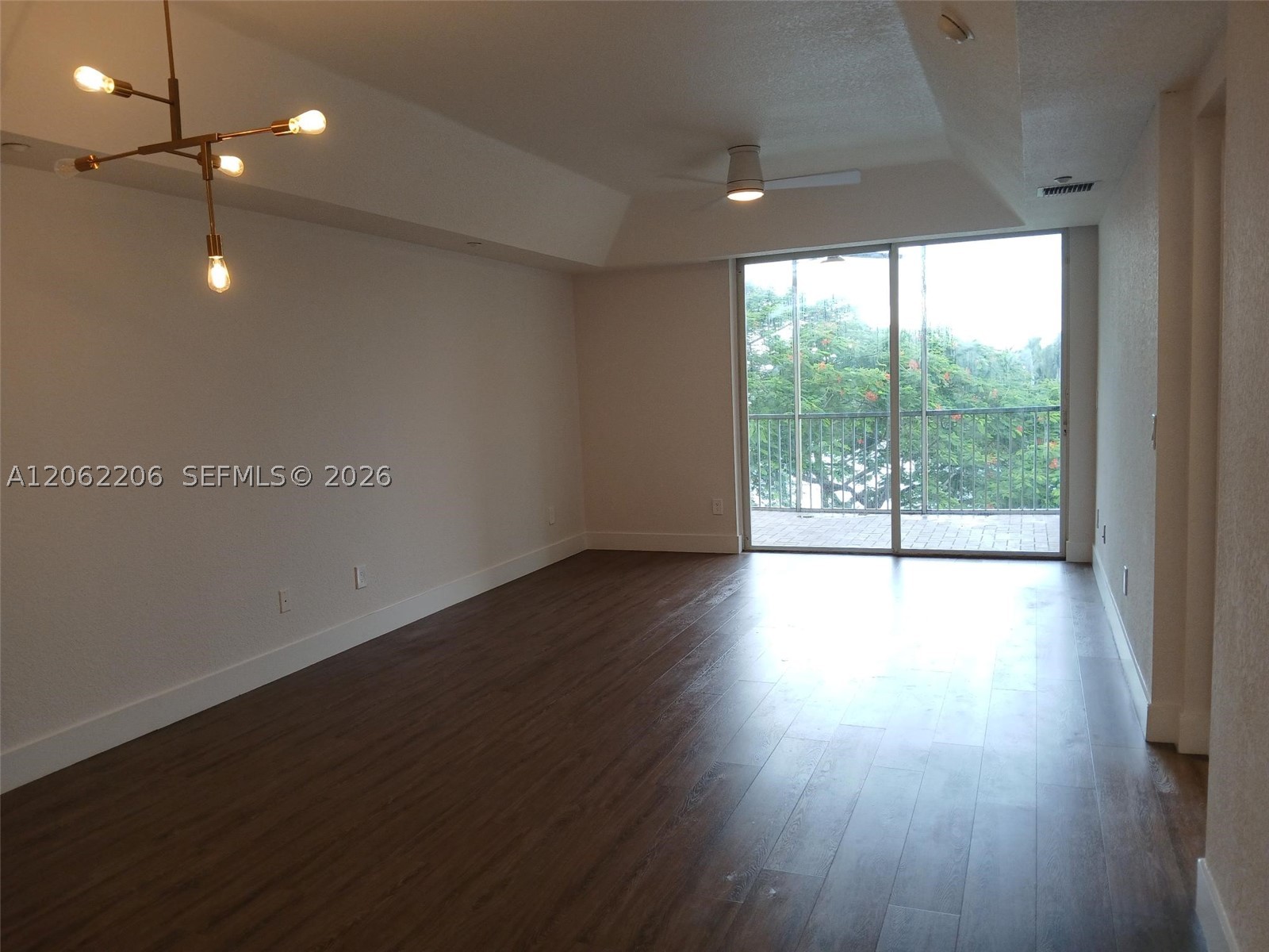 10770 NW 66th St #412, Doral FL 33178