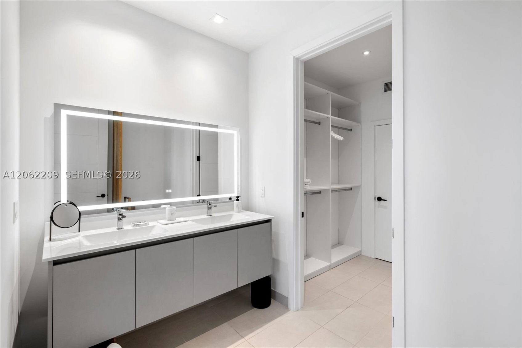 1030 15th St #300, Miami Beach FL 33139
