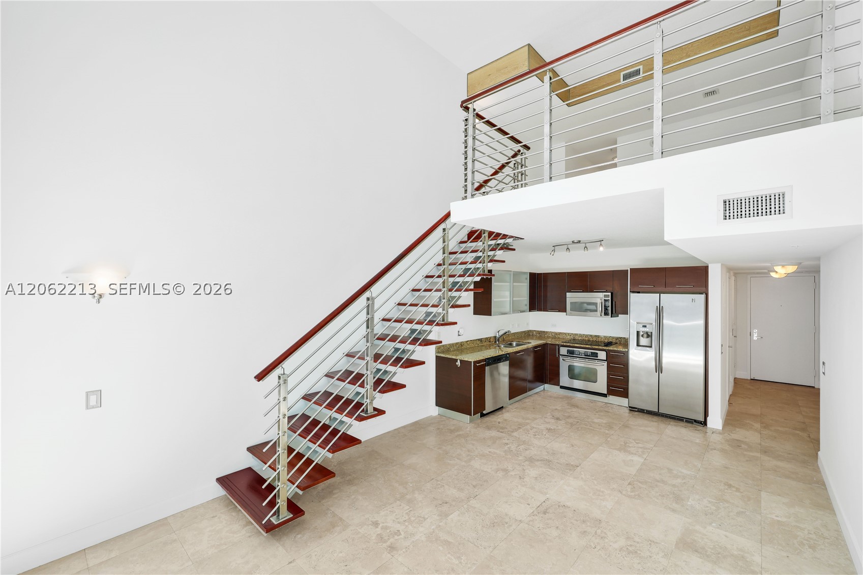 41 SE 5th St #906, Miami FL 33131