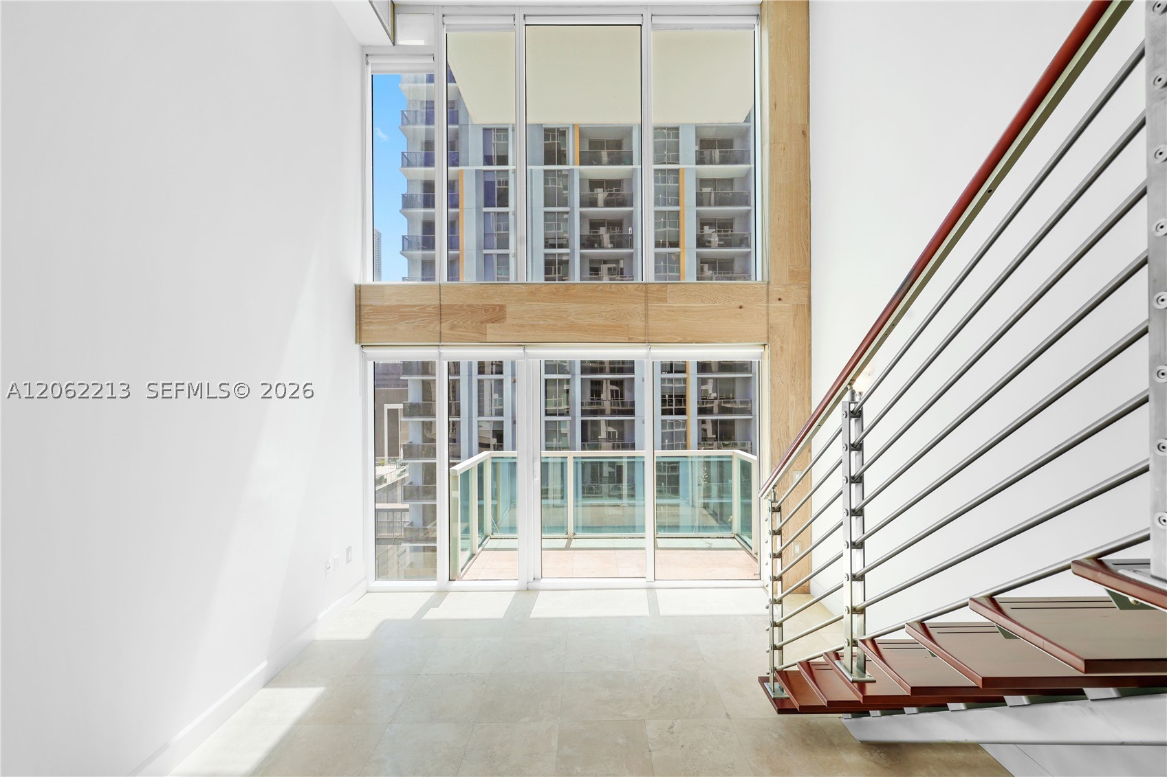 41 SE 5th St #906, Miami FL 33131