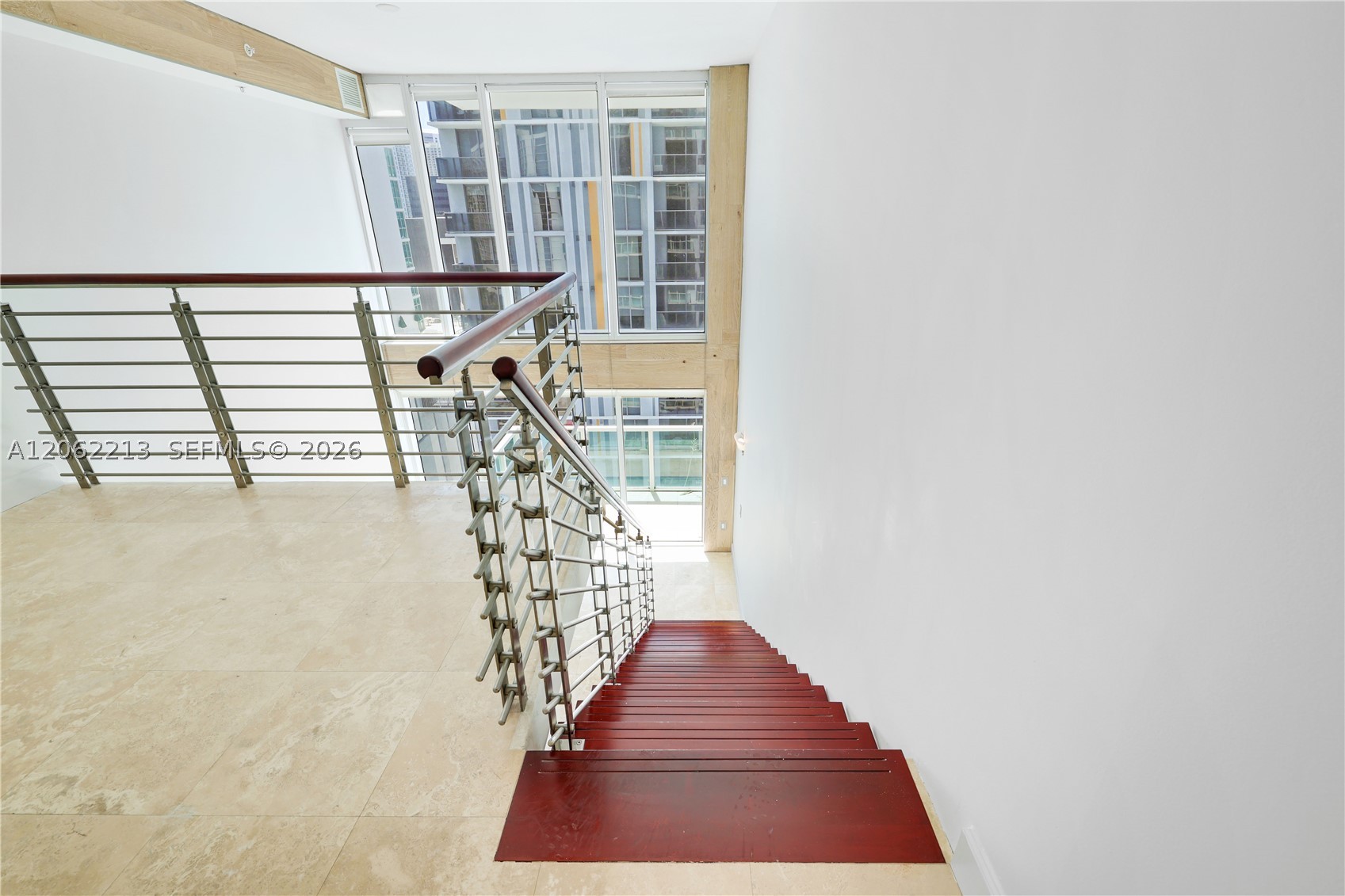 41 SE 5th St #906, Miami FL 33131