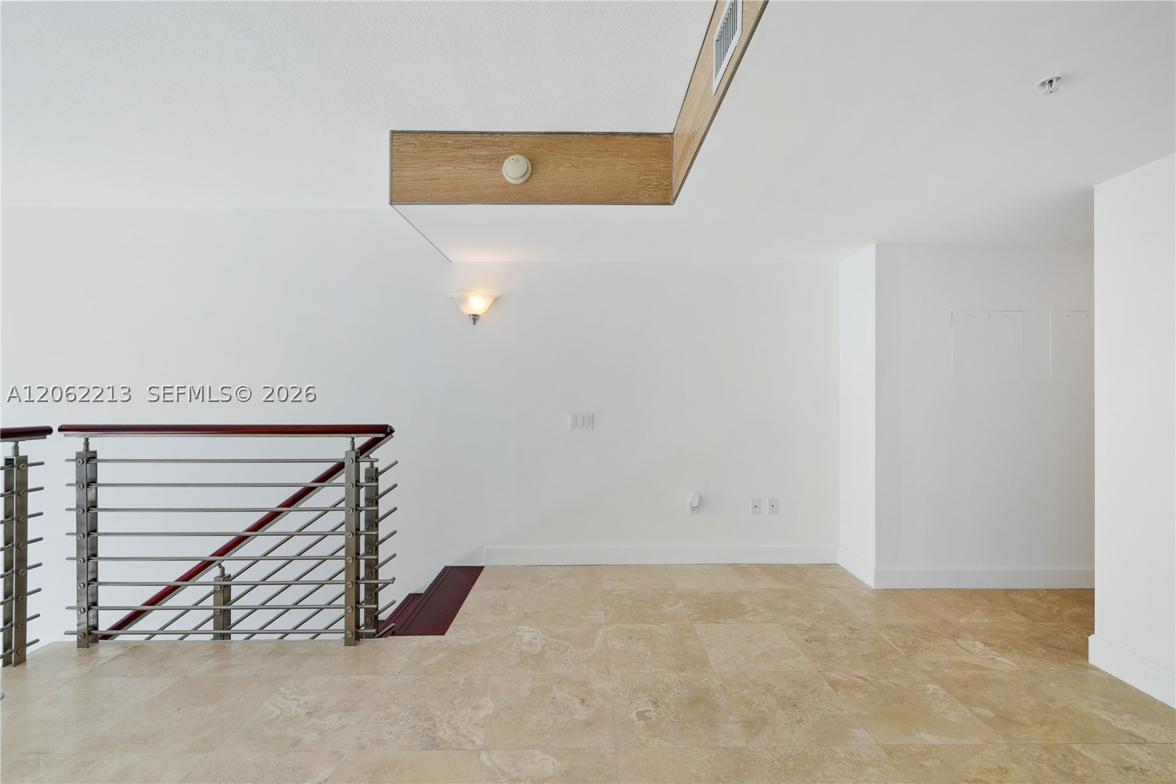 41 SE 5th St #906, Miami FL 33131