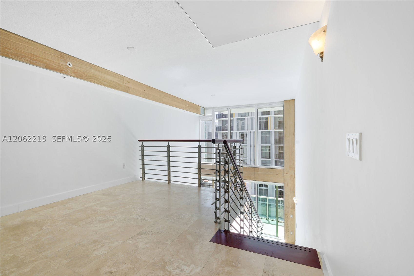 41 SE 5th St #906, Miami FL 33131