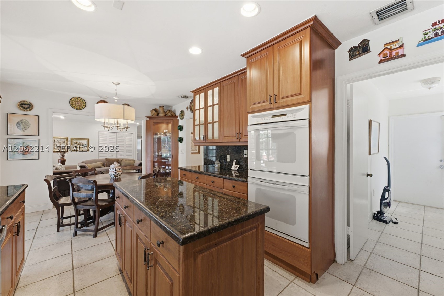 8530 SW 81st Ln, Miami FL 33143
