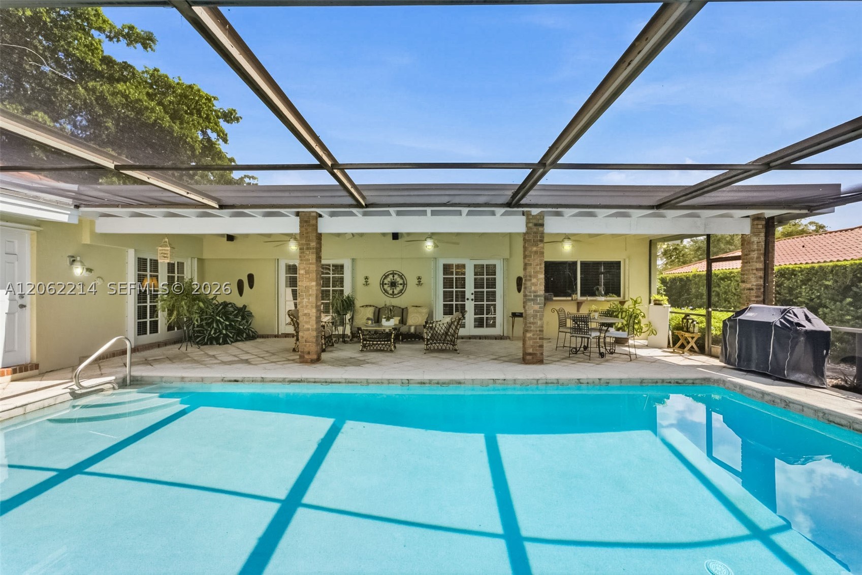 8530 SW 81st Ln, Miami FL 33143