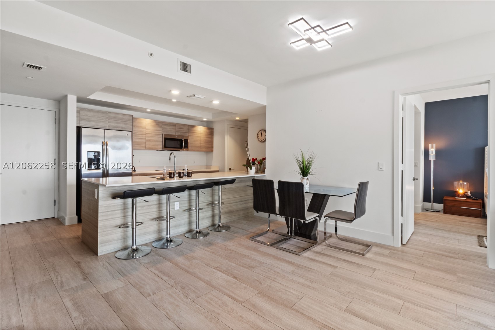 121 NE 34th St #2807, Miami FL 33137