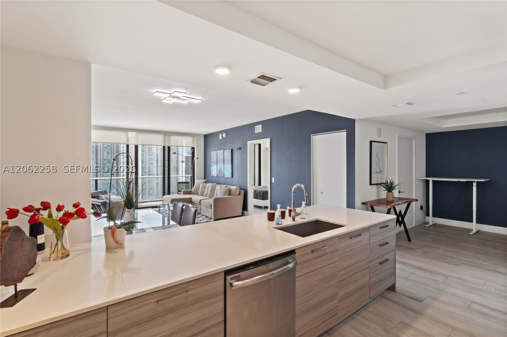 121 NE 34th St #2807, Miami FL 33137