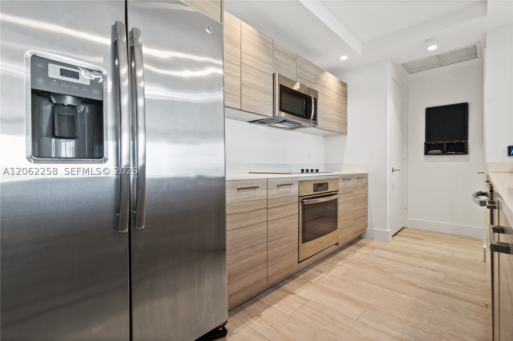 121 NE 34th St #2807, Miami FL 33137