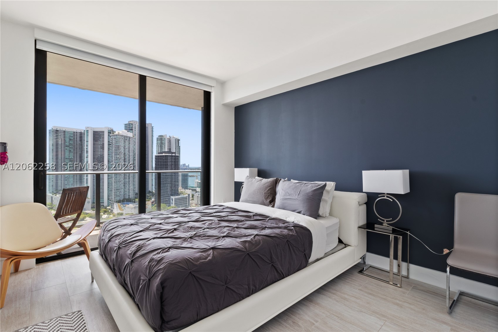 121 NE 34th St #2807, Miami FL 33137