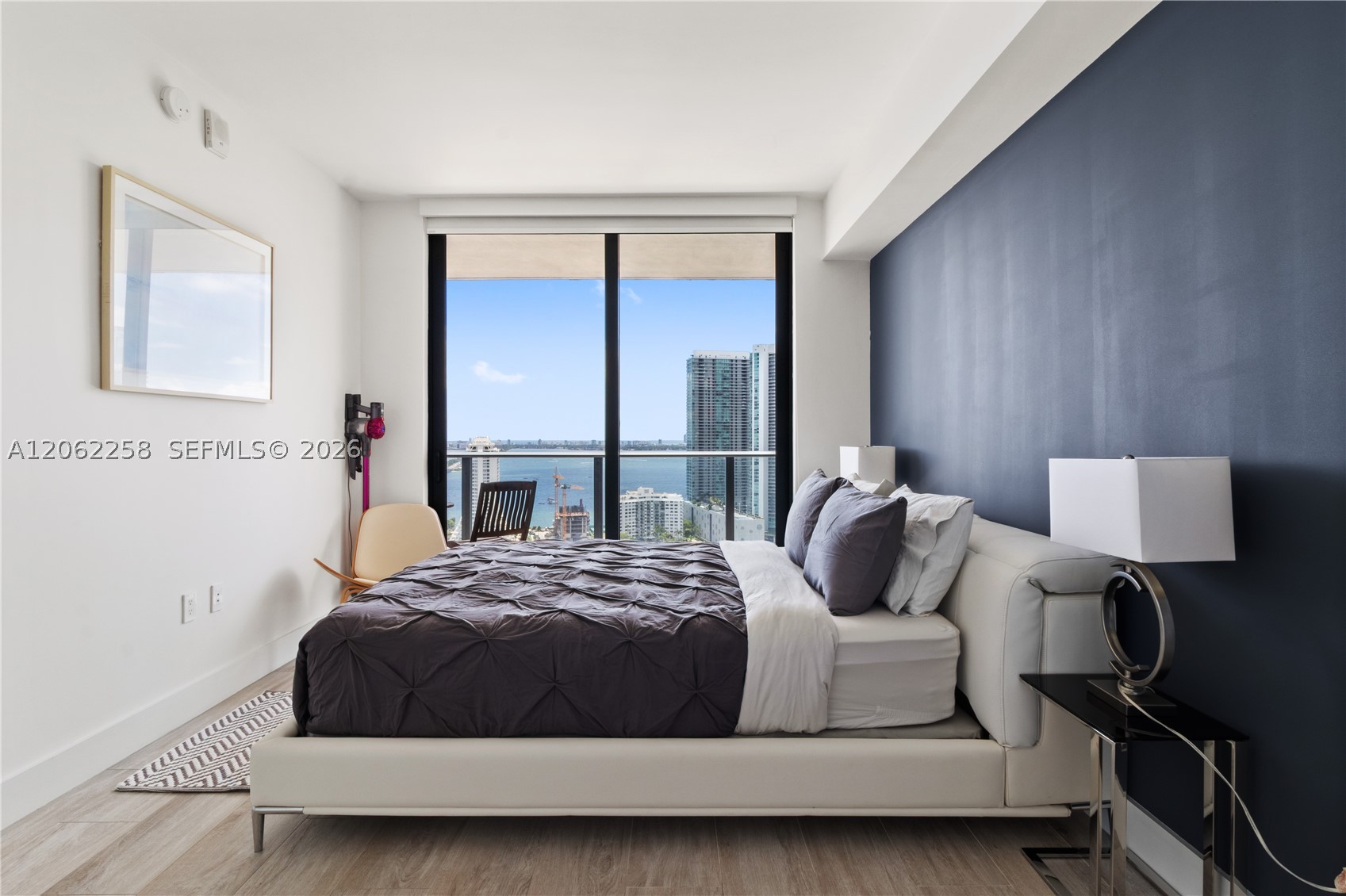 121 NE 34th St #2807, Miami FL 33137