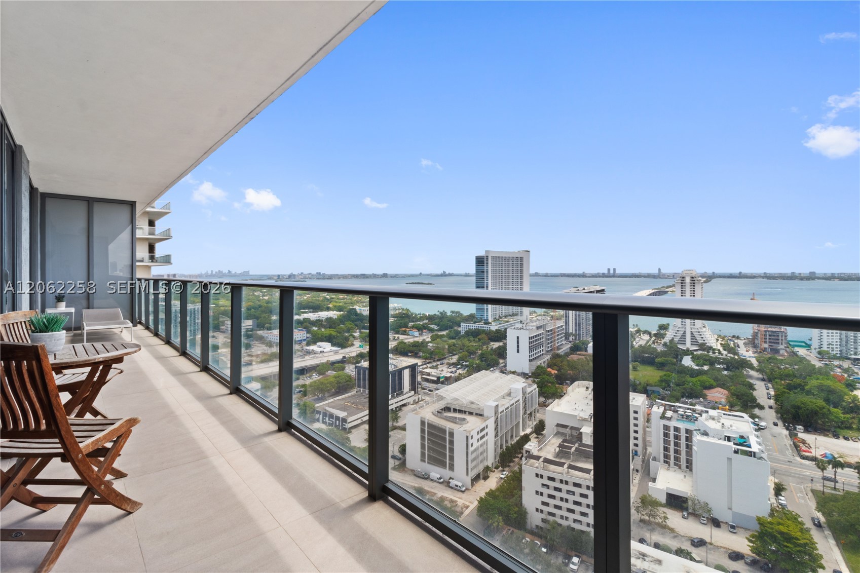 121 NE 34th St #2807, Miami FL 33137