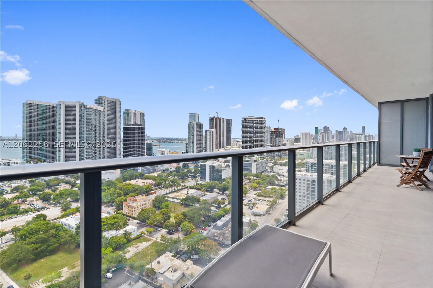 121 NE 34th St #2807, Miami FL 33137